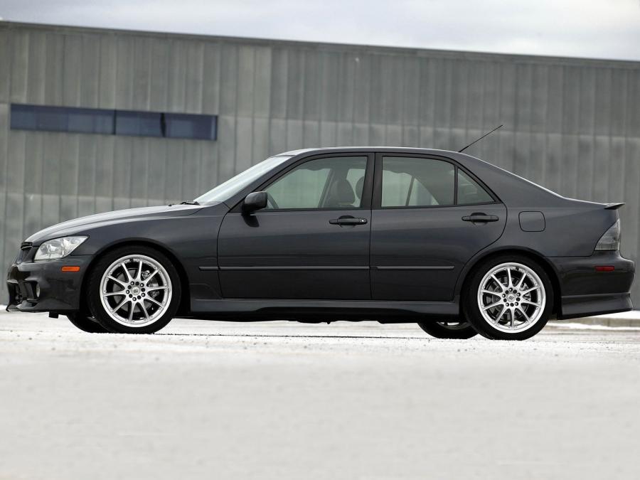  Lexus IS300 Turbo 2005 года  (фото 8 из 9)